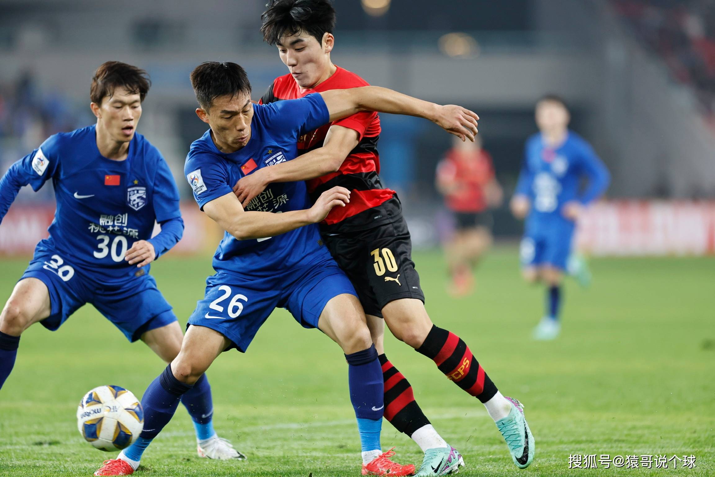 上海申花遭遇连败，球迷纷纷表达不满的简单介绍