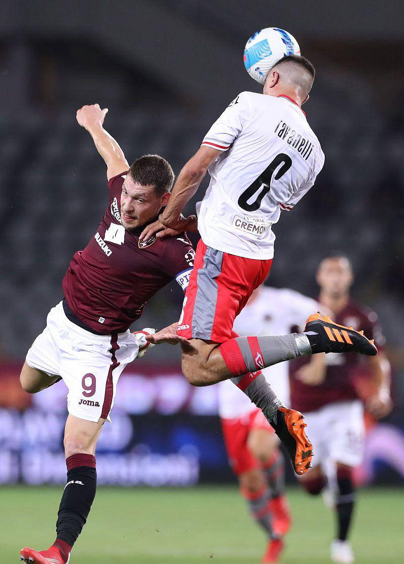 包含圣埃蒂安客战不敌对手，遭遇连败的词条