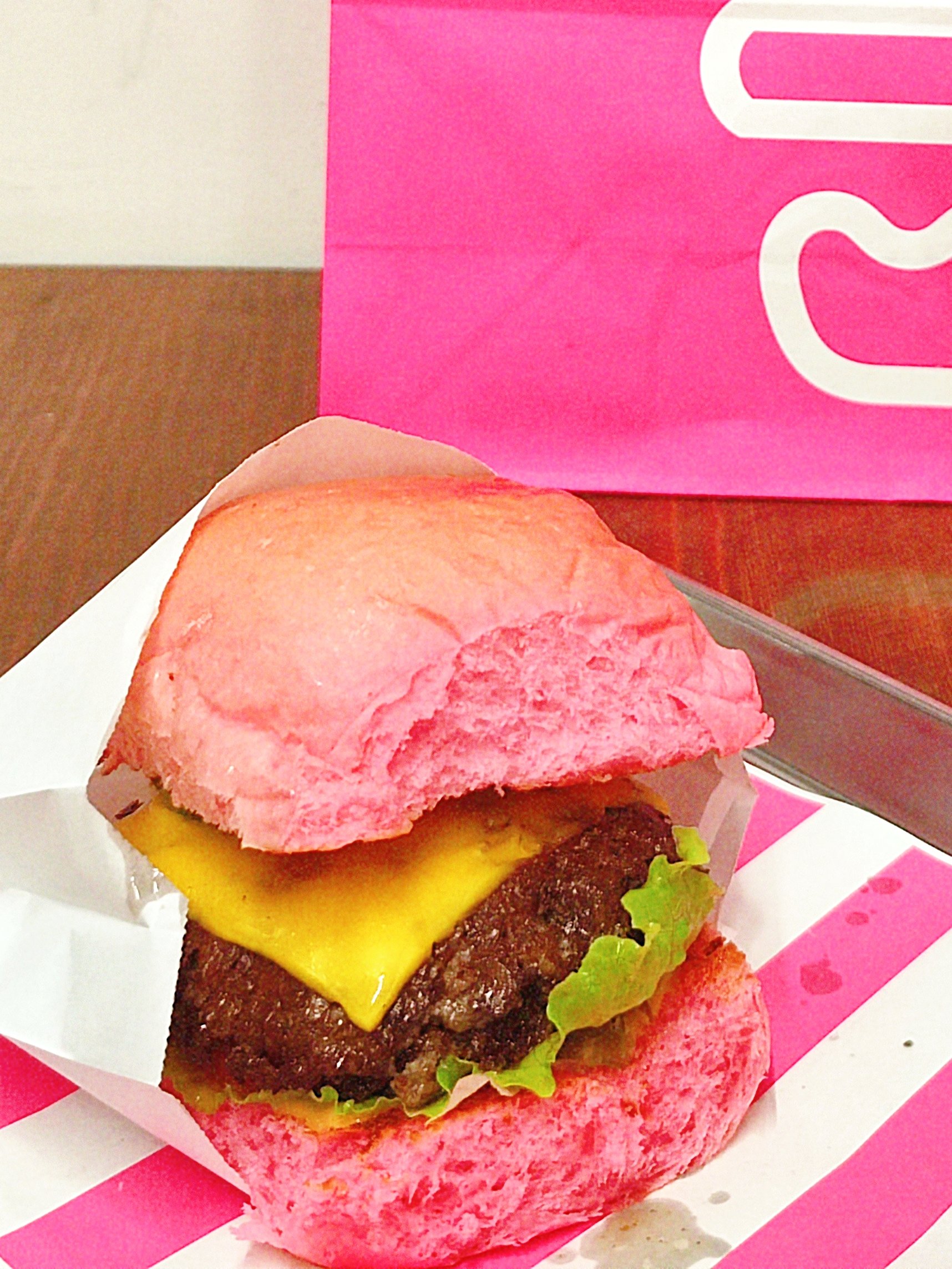 关于汉堡再次落败，保级困境愈发严重的信息