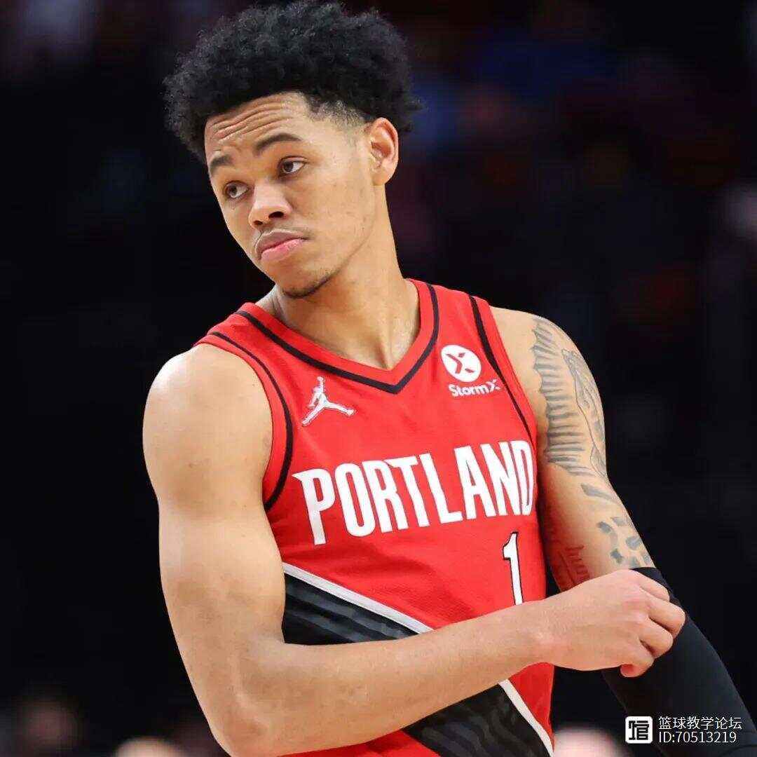 关于西蒙斯陷入低谷，凯尔特人连败，刷新队史纪录球队命运悬念！的信息