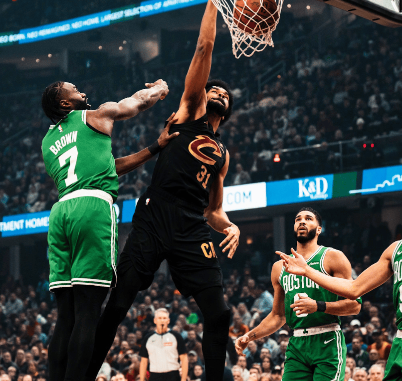 米切尔三巨头联手，塔图姆得分突破，绝杀战胜冲击季后赛！