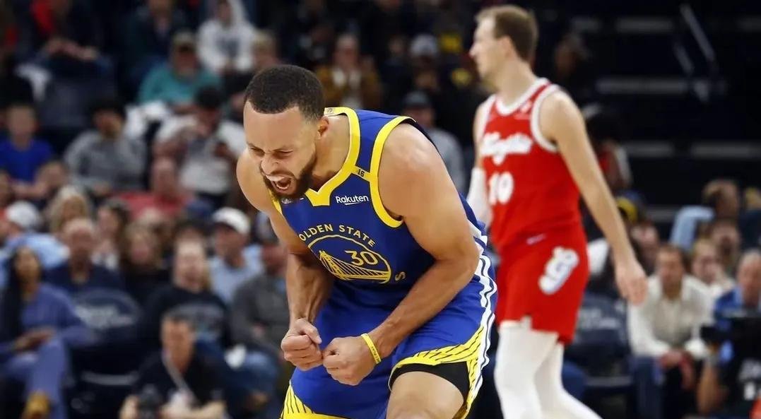 库里连续十五场比赛得分超过险胜，塞尔维亚队不断突破！